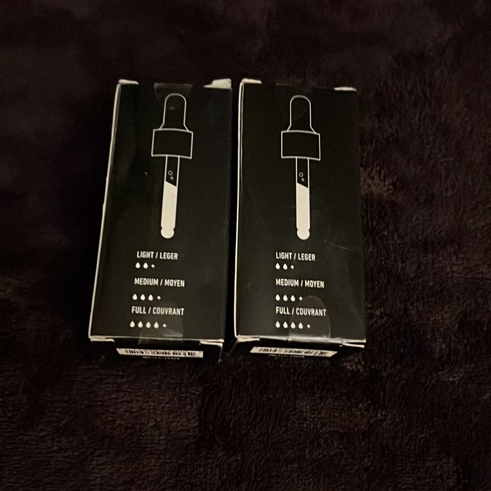 2PC/NYX Total Control Drop Foundation color 18 - Picture 3 of 3